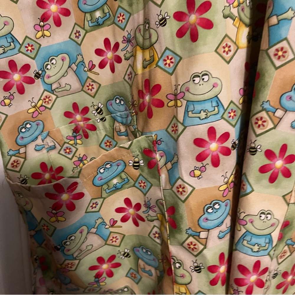 Colorful Patterned Women's Top - Picture 7 of 13